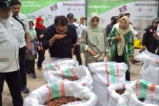 Diapresiasi Pj Gubernur Kaltim, Perkebunan Kakao Berau jadi Transformasi Ekonomi di Masa Depan