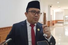 Novel Soroti Parkir Liar di Sepanjang Jalan Yos Sudarso Sangatta