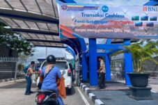 Penggunaan TapCash di Bandara Kalimarau Tuai Keluhan