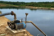 Cegah Meluap, Kolam Penampungan Boiler PT BAA Disedot dan Ditimbun