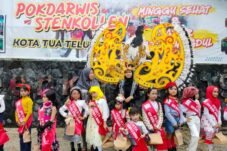 Disbudpar Berau Gandeng Pokdarwis Kelola Bazar Jajanan Jadul Kota Tua Teluk Bayur
