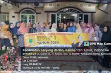 Pagar TPU dan Drainase Dikeluhkan Warga ke Syarifatul Syadiah