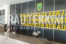 Disnakertras Berau Terima Aduan THR Melalui Pesan Singkat