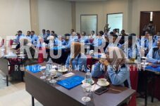 Disbun Berau Latih Kemitraan Kelompok Tani Kakao