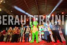 KPU Luncurkan Tahapan Pilkada Berau 2024, Bupati: Pilkada Sementara, Saudara Selamanya