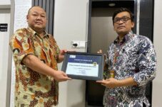 Taat dan Bayar Pajak Terbesar, PT PASN Diganjar Penghargaan KPP Pratama Tanjung Redeb