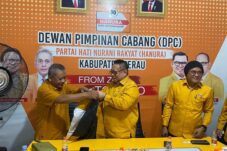 Partainya Bagi-bagi Surat Tugas, AW: Saya Tetap Sesuai Rencana