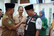 Pj Gubernur Kaltim Sambut Hangat 324 Jemaah Haji Kloter Pertama Debarkasi Balikpapan