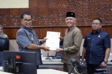 Apresiasi dan Dialog Membangun Warnai Rapat Paripurna DPRD Kaltim Bahas Nota Keuangan dan Rancangan APBD 2023