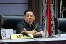 Masih Banyak Wilayah Belum Teraliri Listrik, Sakirman Minta Komitmen Pemkab