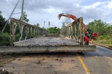 Jembatan Baeley Sudah Dipasang, Senin Uji Pembebanan