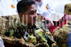 Hadiri Festival Nusantara Sekerat, Joni Dorong Pengembangan Budaya dan Pariwisata