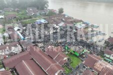 Kebakaran di Sungai Kuyang Hanguskan 26 Rumah, Kerugian Capai 2,5 M