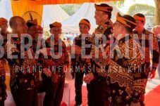 Udeng Singal Ramai Dipakai Pejabat di Berau EXPO, Jiplak Milik Kaltara?