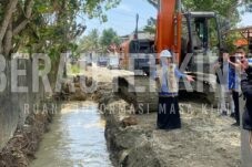 Bupati Tinjau Proyek Drainase di Bedungun, Progres Capai 80 Persen
