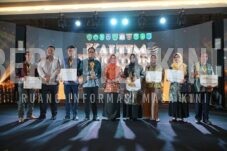 Jadi Kepala Daerah Peduli Pendidikan, Bupati Berau Raih Penghargaan Kaltim Education Awards 2024