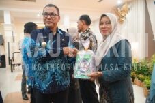 Dukung Sekolah Siaga Kependudukan, DPPKBP3A Berau Luncurkan Koleksi Digital dan Tercetak