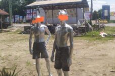 Dua Manusia Silver di KM 5 Ditertibkan Satpol PP, Raih pendapatan Rp250 Ribu Sehari