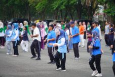 Inspektorat Kabupaten Berau Rayakan Hari Anti Korupsi Sedunia dengan Senam Bersama