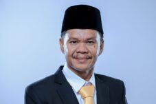 Rayakan Natal dan Tahun Baru, Ini Harapan Frans Lewi