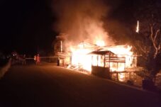 Kebakaran di Batu Putih Minggu Malam, Kios Sembako dan Satu Unit Roda 4 Terbakar