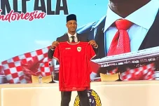 Patrick Kluivert Berjanji Pelajari Bahasa Indonesia untuk Timnas