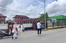 Sehari Diberhentikan, Hari ini Ratusan Tenaga Pendidik non-ASN Disdik Kembali Bekerja