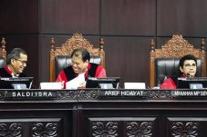 Komisioner KPU Berau Hadiri Sidang Gugatan MPAW di MK