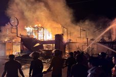 Update Kebakaran di Kilometer 5, Api Tiba-tiba Membesar dari Dapur Warung Ayam Geprek