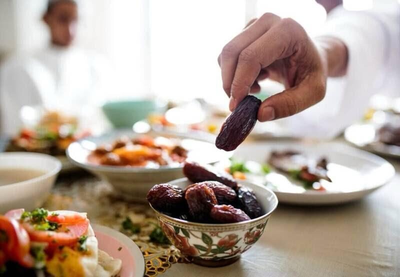 Jangan 'Balas Dendam' saat Berbuka, Begini Pola Makan Sehat saat Ramadan