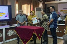 Sertijab Sekwan DPRD Berau, Maulidiyah Lanjutkan Tugas Abdurrahman