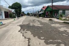 Dua Bulan Menanti Janji TRC, Jalan Mangga III Belum Juga Diperbaiki
