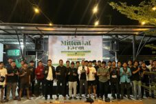 Ramadan Esport League Meriahkan Millenial Farm, Pemuda Tani Berau Bagikan Bibit Tanaman