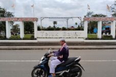 Minim Penerangan, Alun-Alun Teluk Bayur Jadi Tempat Mabuk-Mabukan