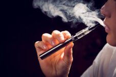Kepala Puskesmas Kampung Bugis Ingatkan Rokok dan Vape Sama Bahayanya bagi Pengguna