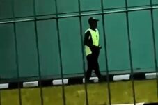 Keterlaluan! Seorang Pria Kepergok Masturbasi Ikuti Wanita yang Berolahraga di Kawasan Masjid Agung Baitul Hikmah