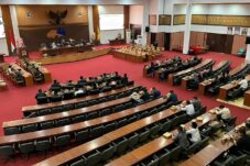 Anggota Dewan Kritik Keras Kepala OPD Sering Absen saat Rapat Paripurna, Haji Lili: Tolong Ibu Bupati, Tegur Anggotanya!