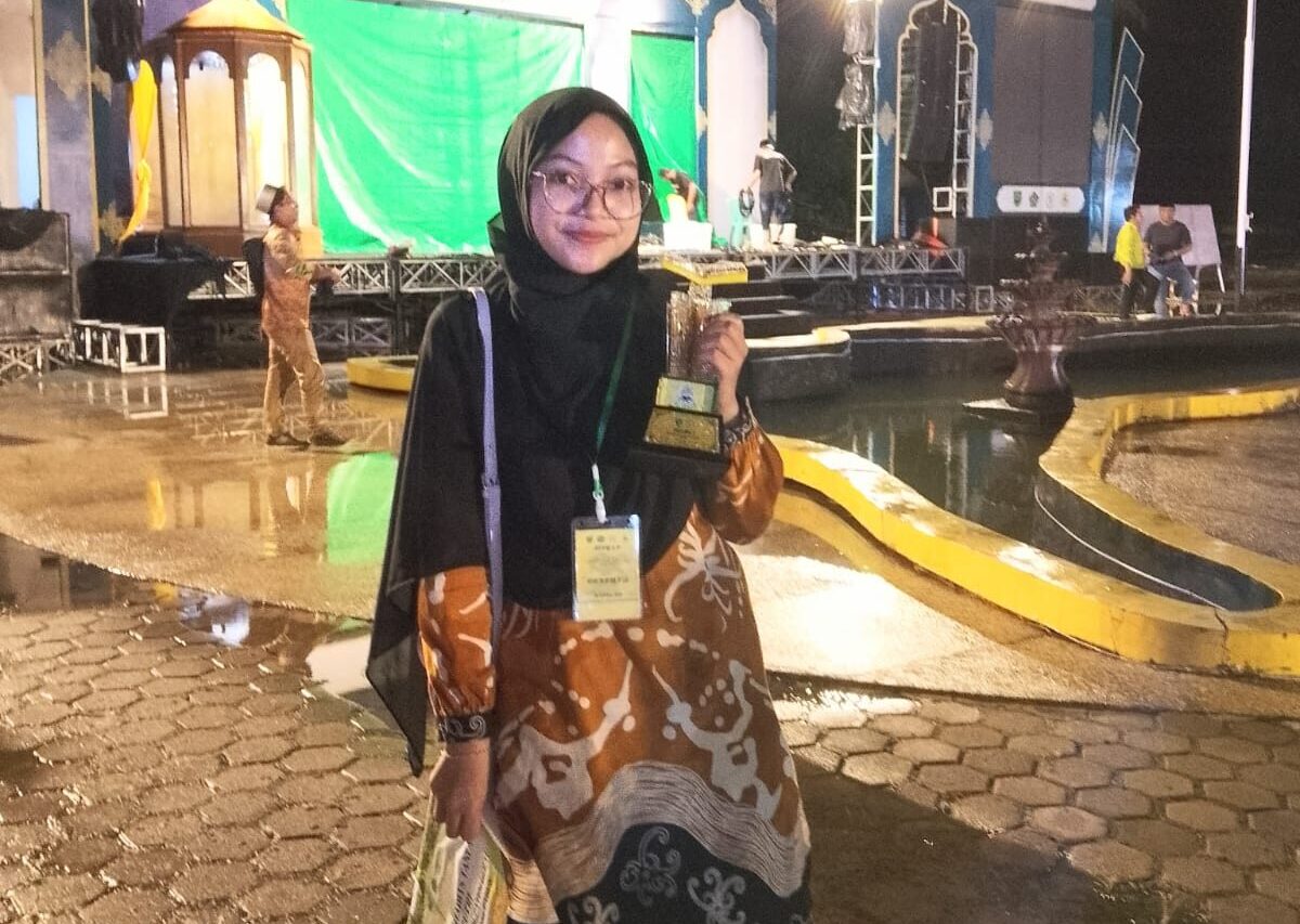 Pemenang Lomba Hafalan 500 Hadis di MTQ ke-55 Kabupaten Berau, Nur Riski Aulia Aini.