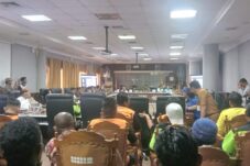 Perda Perlindungan Pekerja Lokal Disebut “Banci”, Tak Punya Taji Tindak Perusahaan Pelanggar Aturan