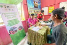 Program Bakti Sosial PPM Berau Coal Berikan Pengobatan Gratis bagi Korban Pasca Banjir di Sambaliung