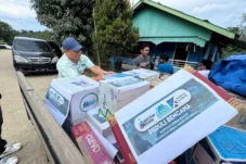 Abdul Waris Salurkan Bantuan untuk Warga Terdampak Banjir di Long Ayan