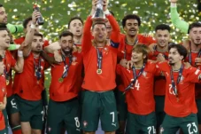 Portugal juara UEFA Nations League (UNL) 2025 usai kalahkah Spanyol lewat adu penalti, Senin (9/6/2025).