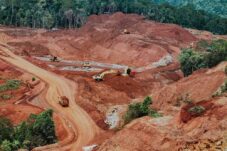 Empat Izin Tambang Dicabut, Pemerintah Setop Eksploitasi Raja Ampat