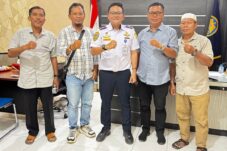 Bahas Izin Sandar Kapal, Asosiasi Pekerja Pasir dan Koral Berau Temui Kepala KUPP Tanjung Redeb