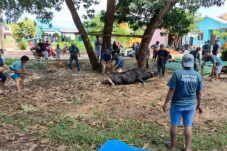 Usai Lakukan Penanganan Darurat Tanah Longsor, Agus Uriansyah Kembali Bantu Kaos Untuk Panitia Kurban