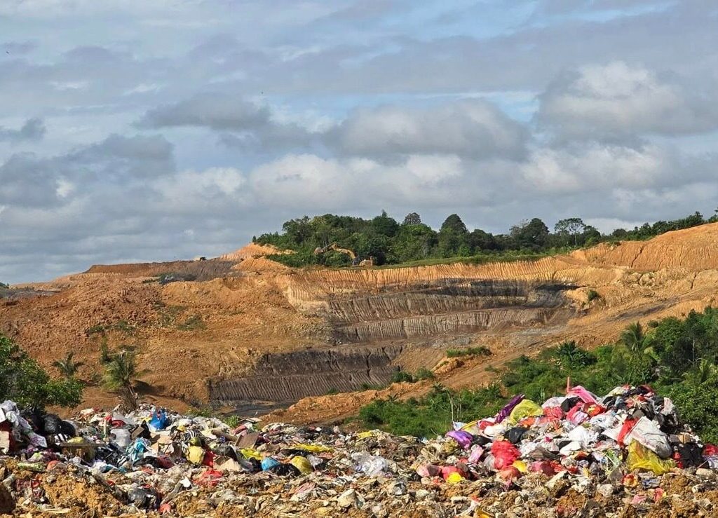 Potret pengelolaan sampah di TPA Bujangga. (Istimewa)