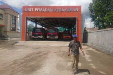 BPBD Berau dan unit pemadam kebakaran yang berada di Jalan H Isa I, Tanjung Redeb.