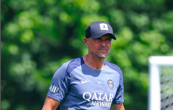 Pelatih PSG Luis Enrique