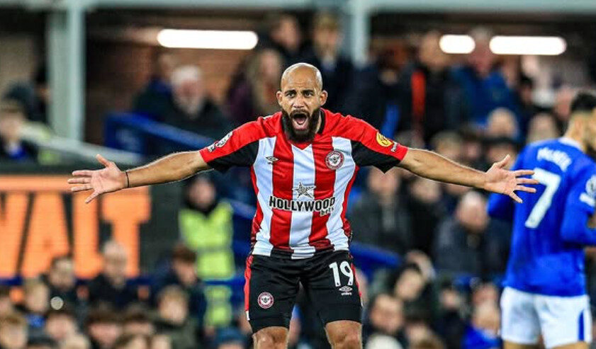 Pemain Brentford Bryan Mbeumo