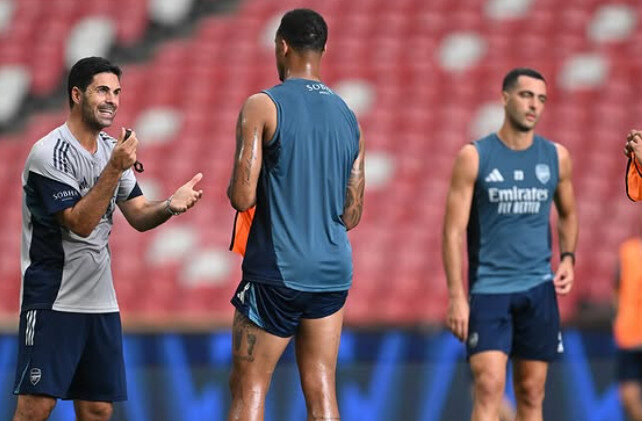 Sesi latihan Arsenal jelang laga pramusim melawan AC Milan